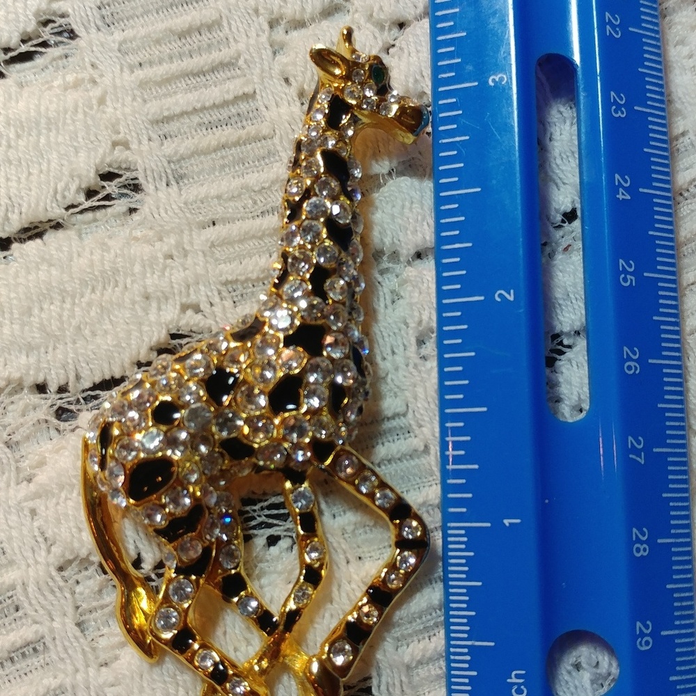 3" Rhinestone Spotted Giraffe Pin - Picture 4 of 5